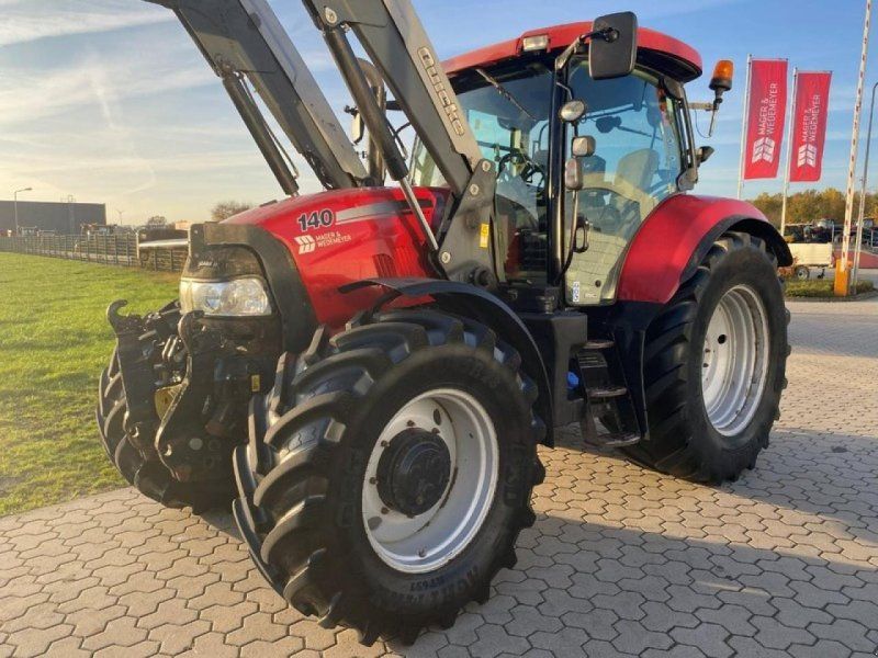 Case IH MAXXUM 140 MIT FZW UND FRONTLADER