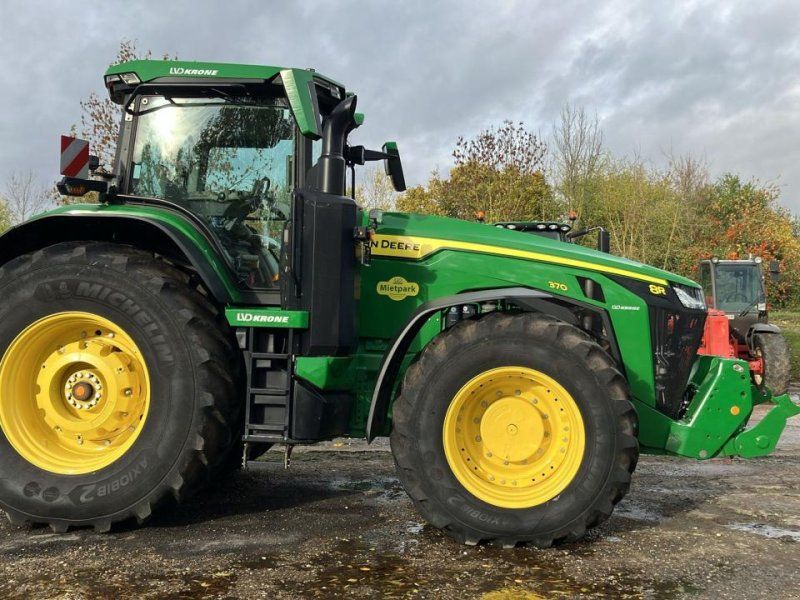 John Deere 8R 370