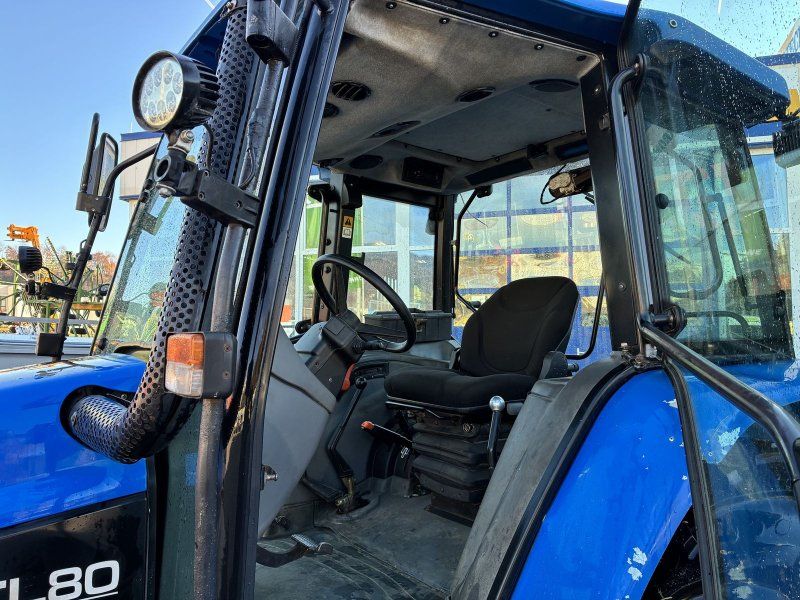 New Holland TL80 (4WD)