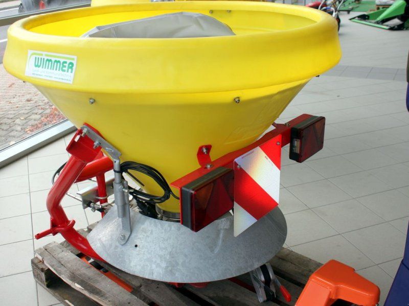 Agromechanika Salzstreuer / Splittstreuer 400L