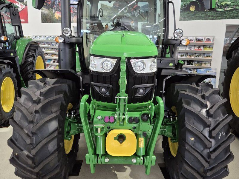 John Deere 6R 130