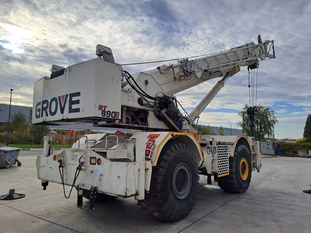 Grove RT890E