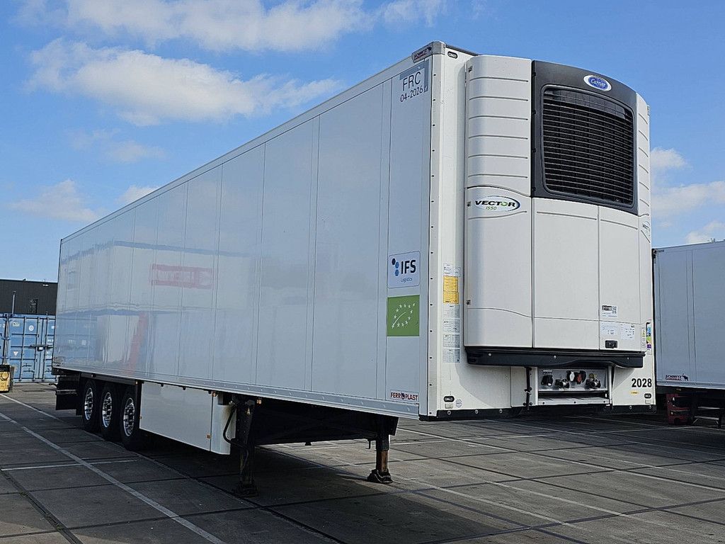 SCHMITZ SCB*S3B carrier1550 d+e,dopp