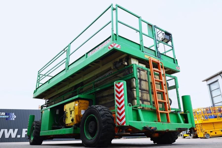 Holland Lift Megastar G-320DL30-4WDS/N Diesel, 4x4x4 Drive, 34m