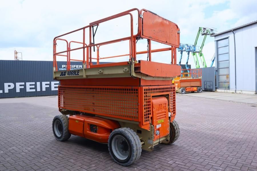 JLG 4069LE Electric, 14.2m Working Height, 360kg Capac