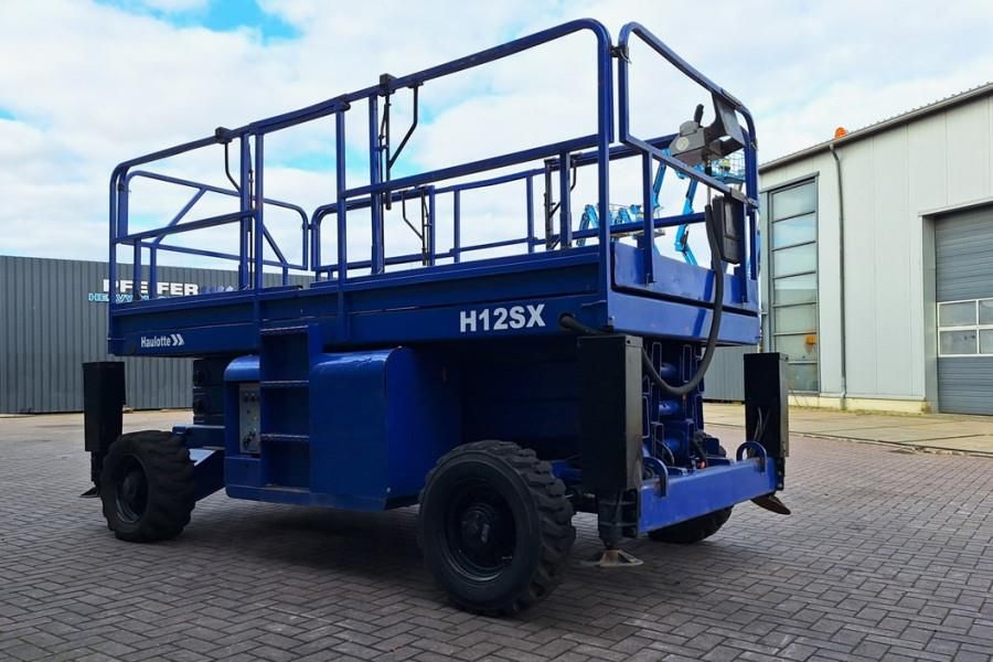 Haulotte H12SX Diesel, 4x4 Drive, 12m Working Height, 700kg