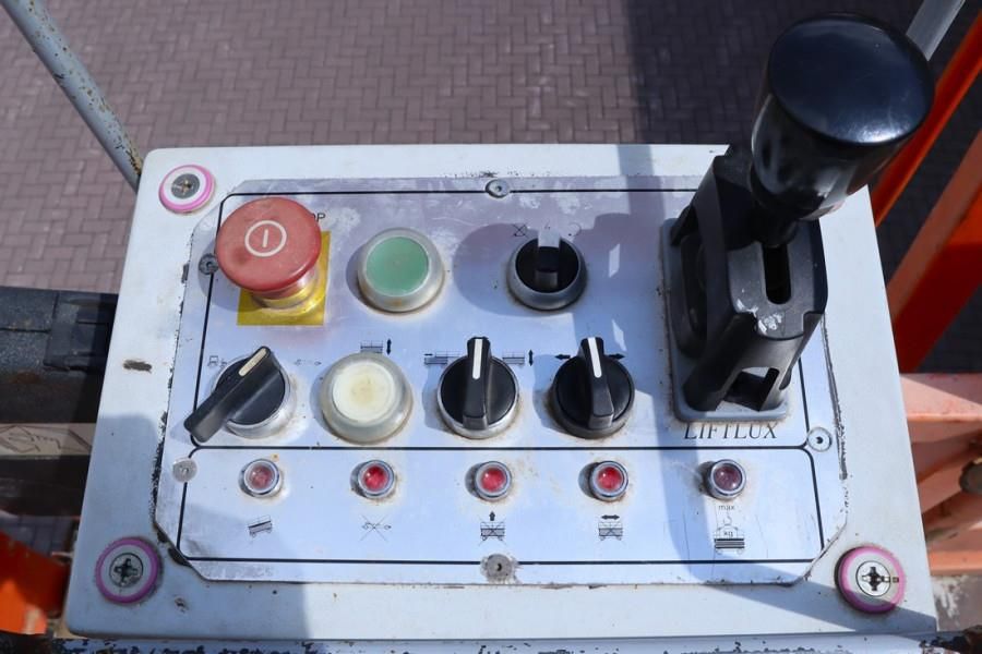 JLG SL320-30 Diesel, 4x4 Drive, 34m Working Height, 14