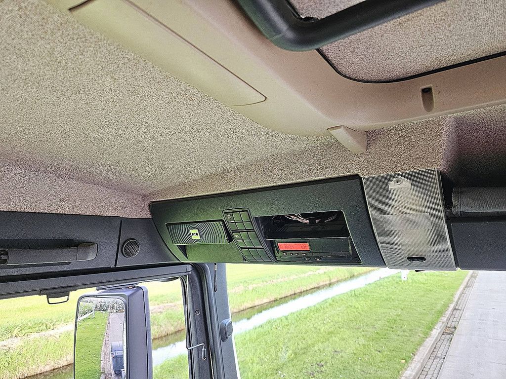 M.A.N. 18.420 TGS short cab intarder