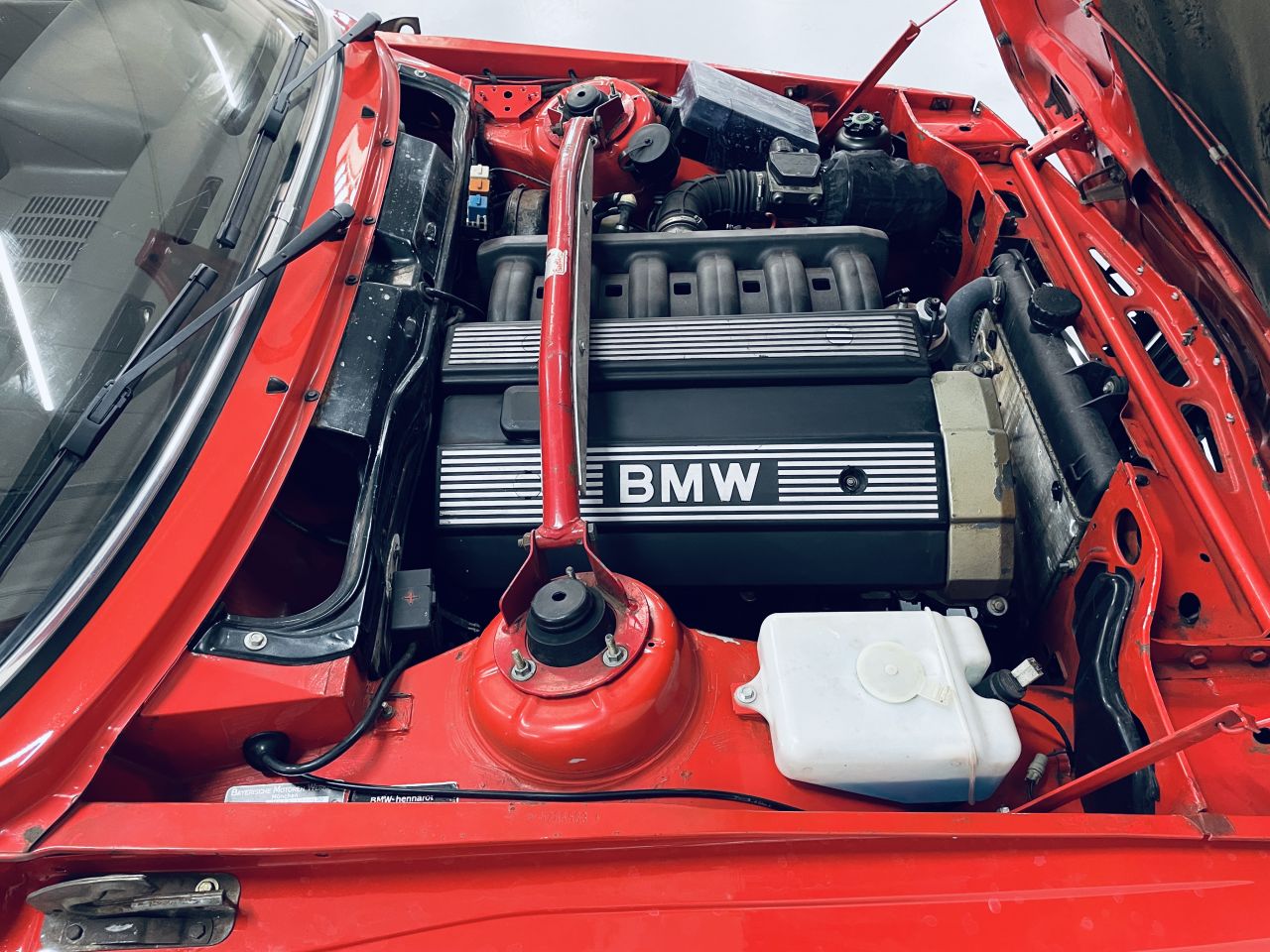 BMW 320i / 6 1977 (Restomod)