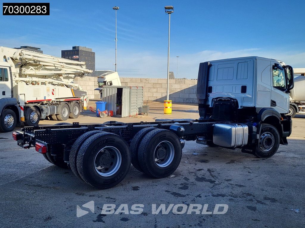Iveco X-Way X-Way 500 6X4 NEW 6x4 chassis Sleepercab Rear Air suspension Automatic Euro 6
