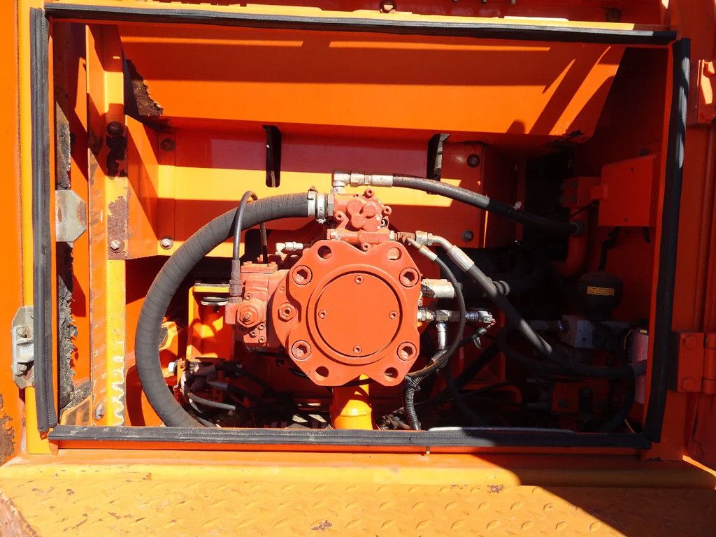 Daewoo-Doosan SL250LC-V