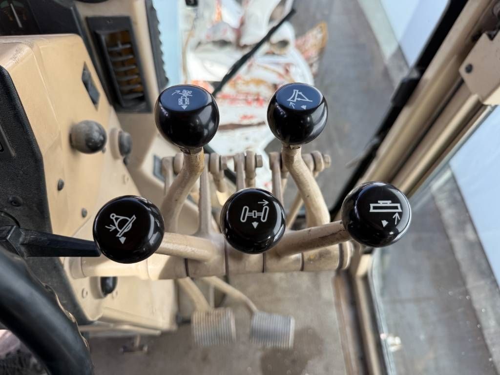 CAT 120H - CE Certified / Brand New Tyres!