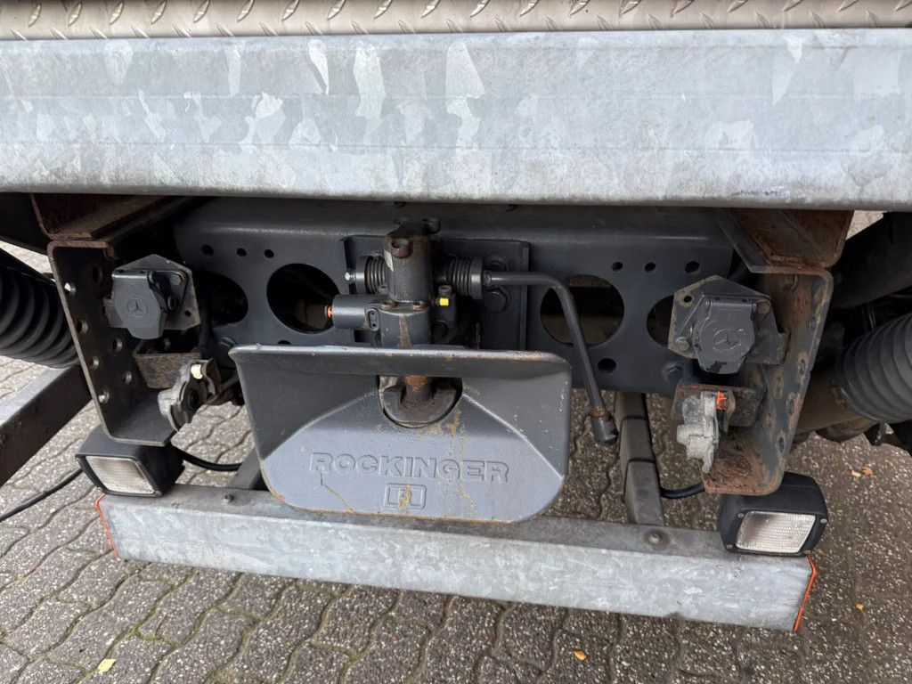 Mercedes-Benz Antos 1930 Frigoblock Dual temp 3 compartiments LBW AHK 319.640KM EURO 6 NL Truck!