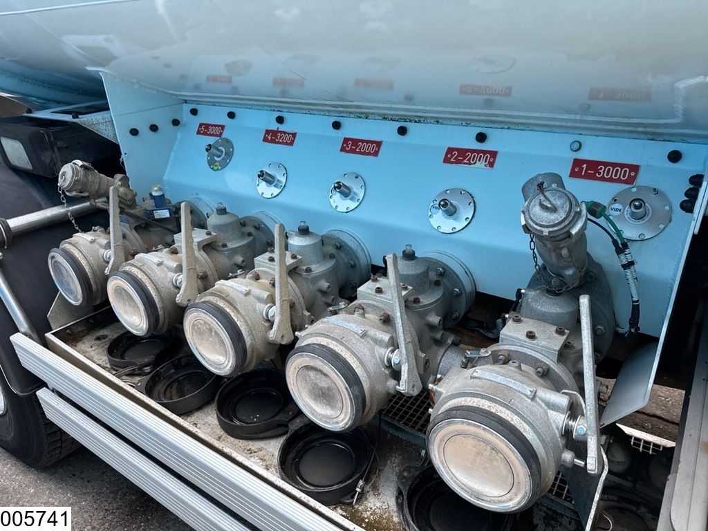 Renault Premium 270 Dxi EURO 5, Fuel, 13596 liter, 5 Comp, Magyar