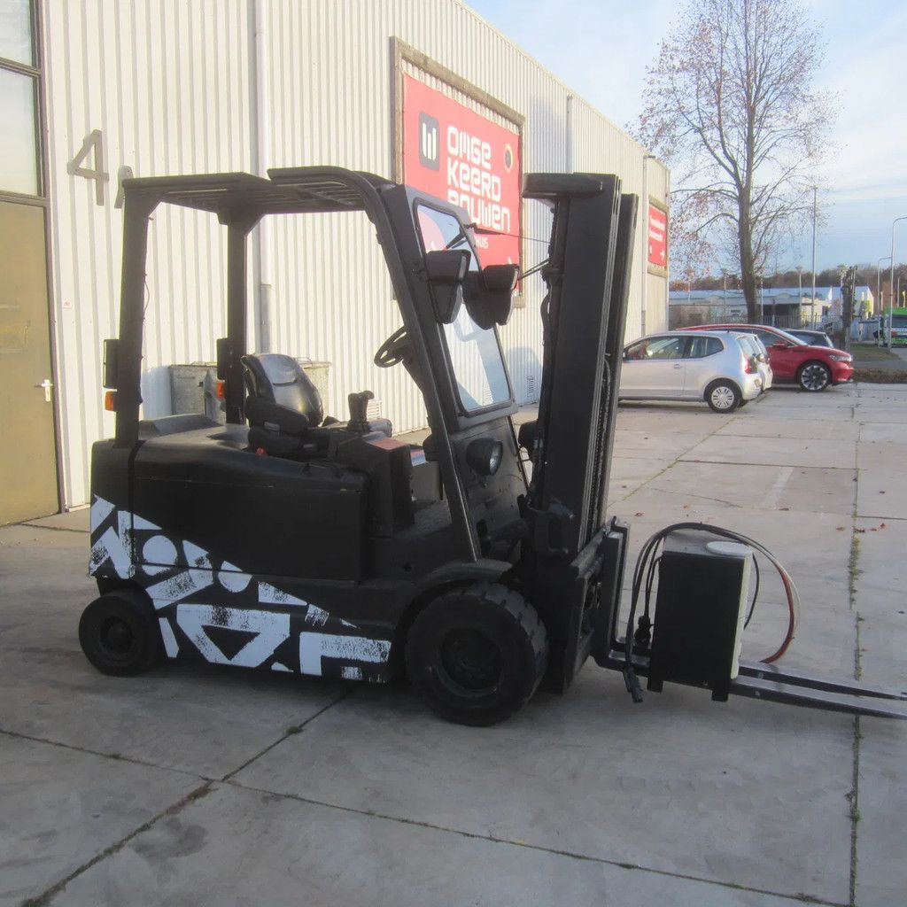 Hyster Heftruck J 2.50 XM, elek, triplomast, side shift.