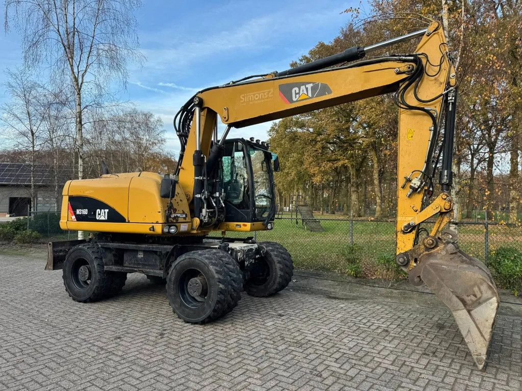 Caterpillar M316D Mobiele graafmachine