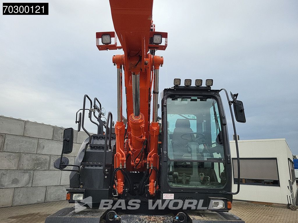 Hitachi ZX140W -6