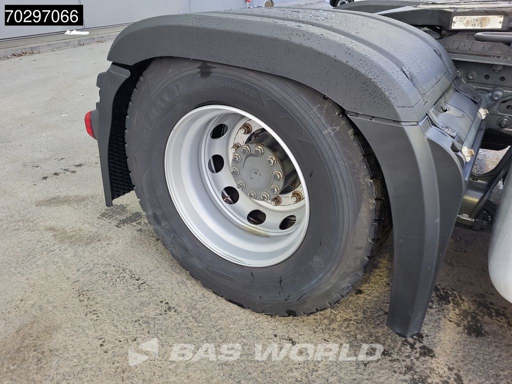 Mercedes Actros 1833 4X2 StreamSpace 80% Tyres 2xTanks Full-Air