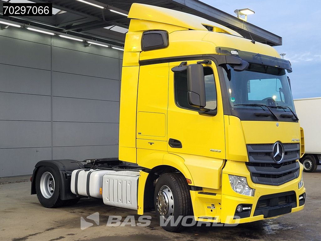 Mercedes Actros 1833 4X2 StreamSpace 80% Tyres 2xTanks Full-Air