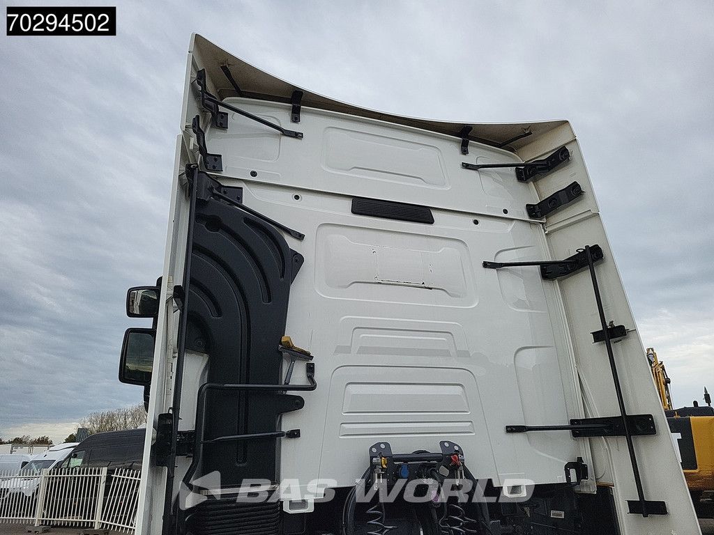Renault T T 440 4X2 HIGH 2x Tanks