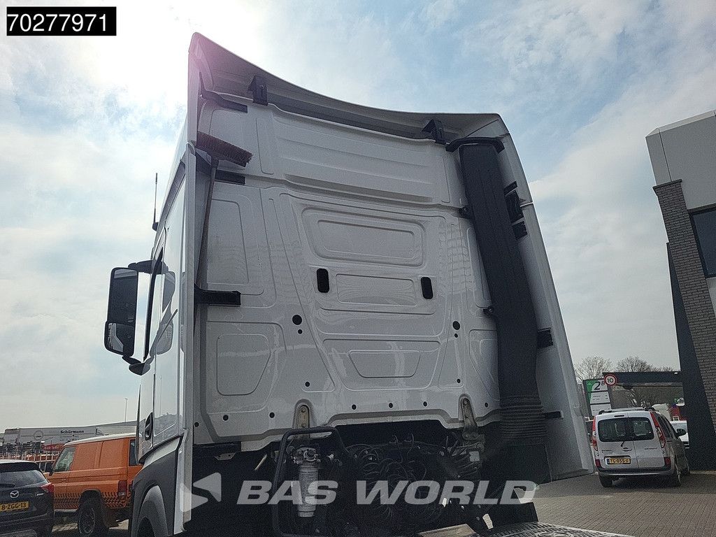 Mercedes Actros Actros 1851 4X2 BigSpace 2x Tanks