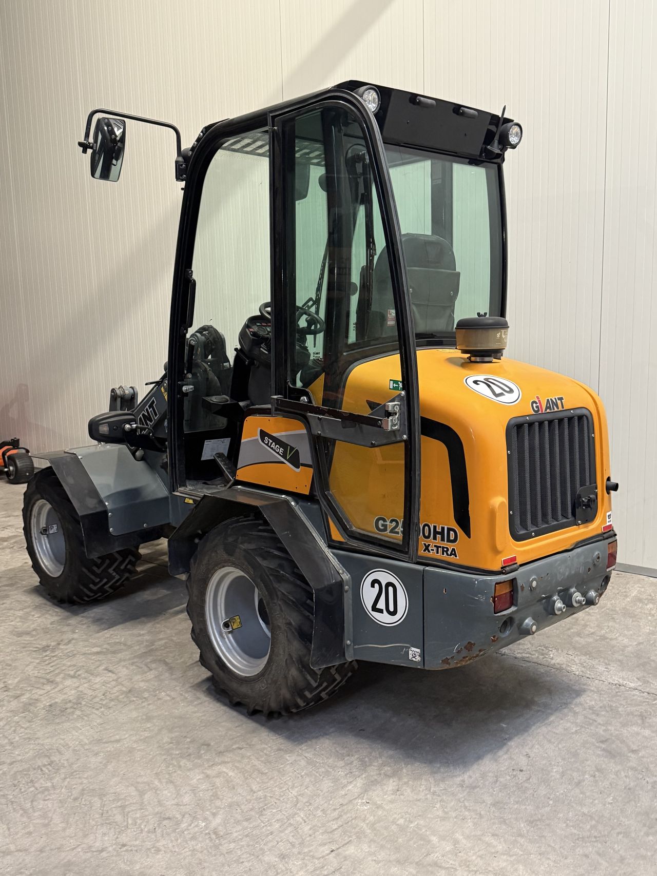 Giant g2500extra HD ( pro inching )