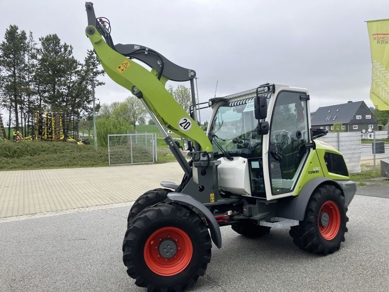 Claas TORION 530