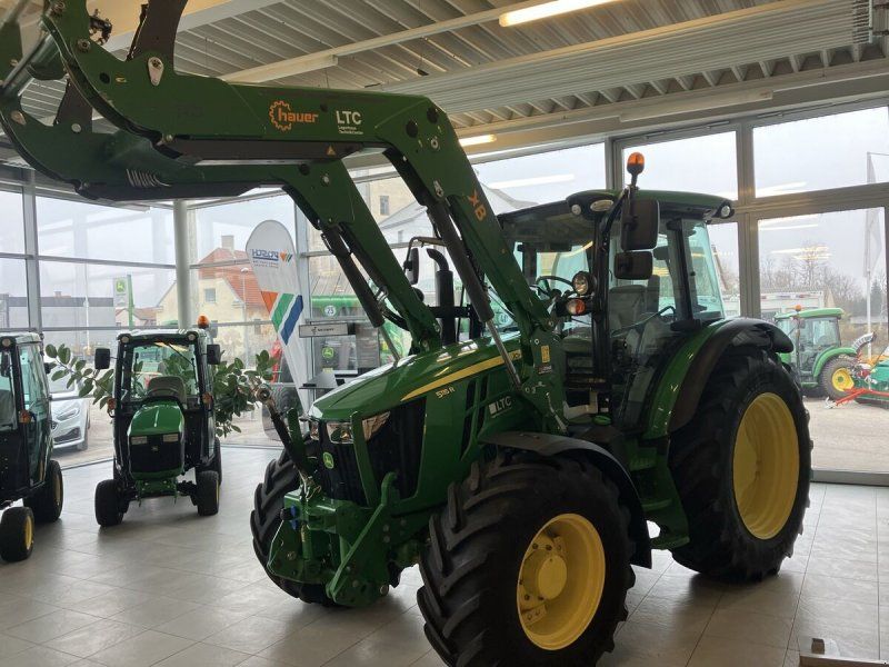 John Deere 5115R