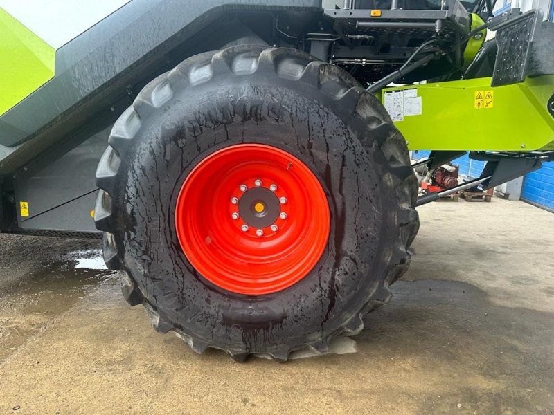 Claas Tauschen 800-65 R32 gegen 680-80 R38