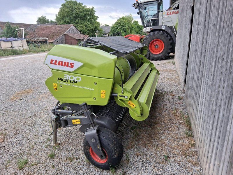Claas Pick Up 300 Active Contour