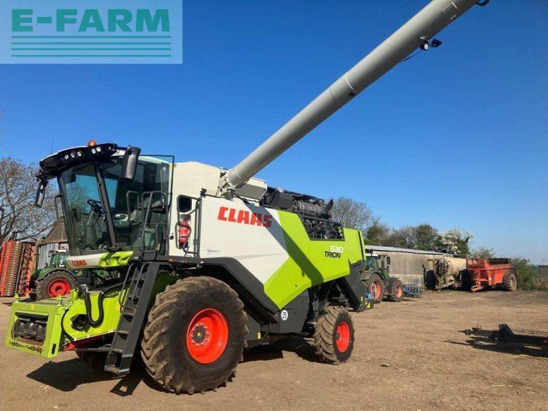 Claas TRION 530