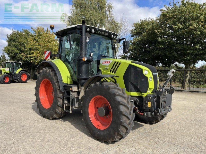 Claas ARION 530