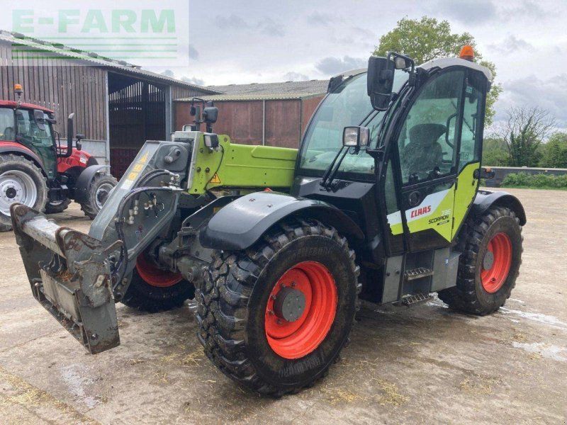 Claas SCORPION 736