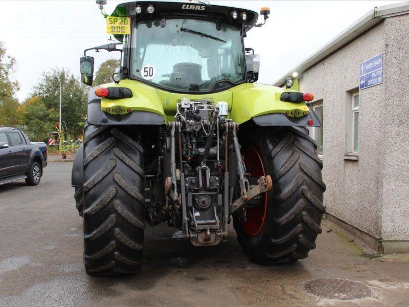 Claas AXION 800