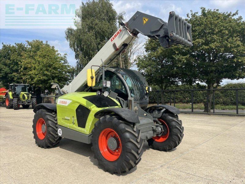 Claas SCORPION 7044