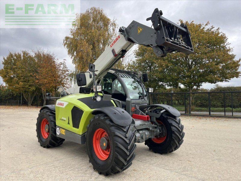 Claas SCORPION 7055
