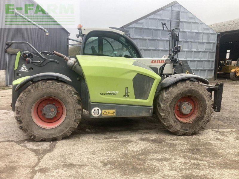 Claas SCORPION 7055