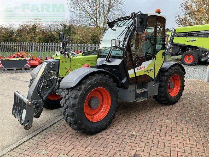 Claas SCORPION 736 VARIPOWER STAGE V