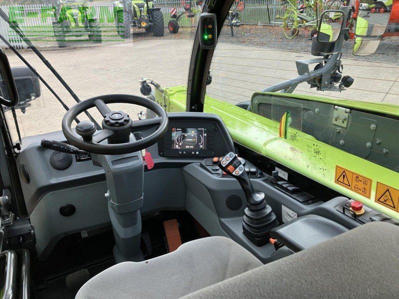Claas SCORPION 736 VARIPOWER STAGE V