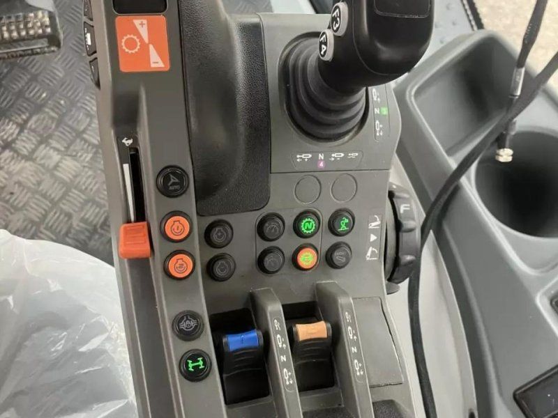 Claas axion 810 cmatic s5 cis CMATIC CIS