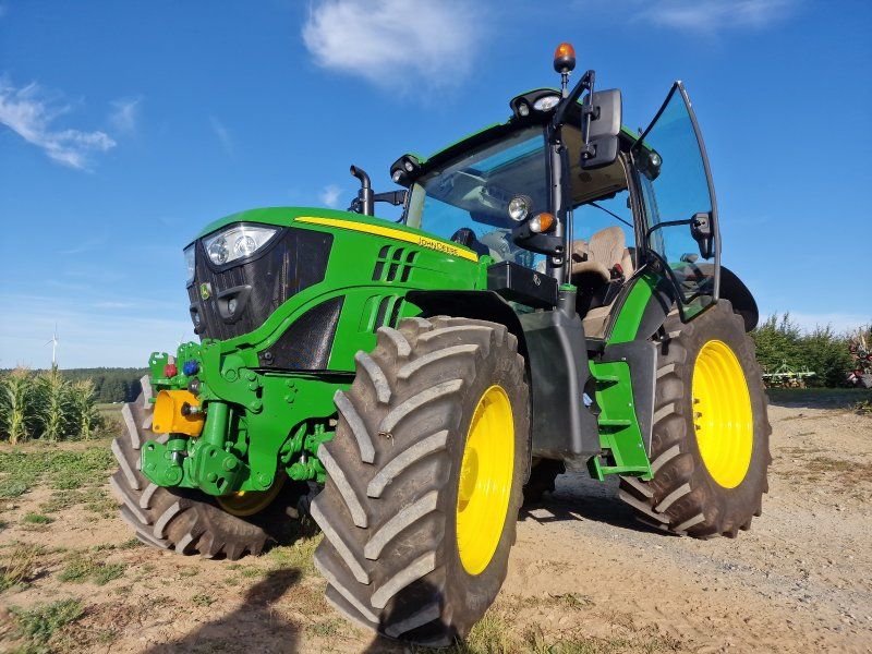John Deere 6130R