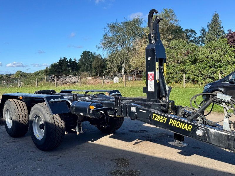 Pronar T285/1 Haken mit 2 n