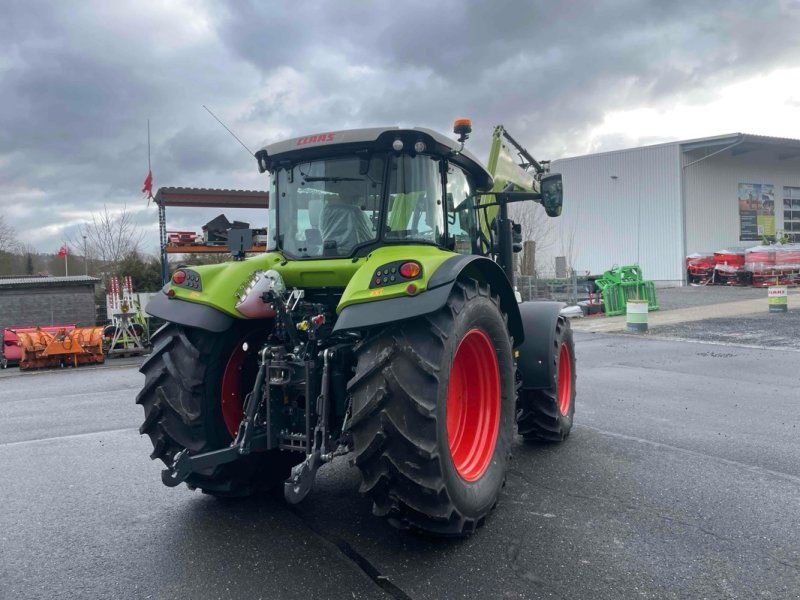 Claas Arion 470