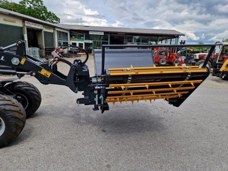 Dominator Rundballenauflöser Top Aktion