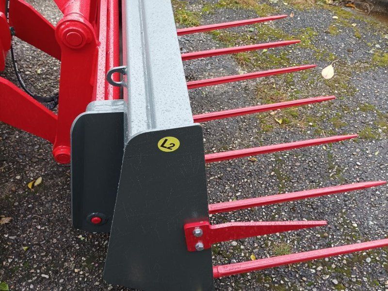 Dominator Dunggabel 150 cm  mit Hauer Aufnahme Mistgabel