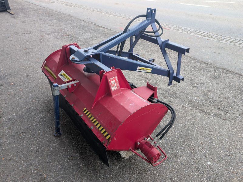 Mayer KM 1550/530 Kehrmaschine