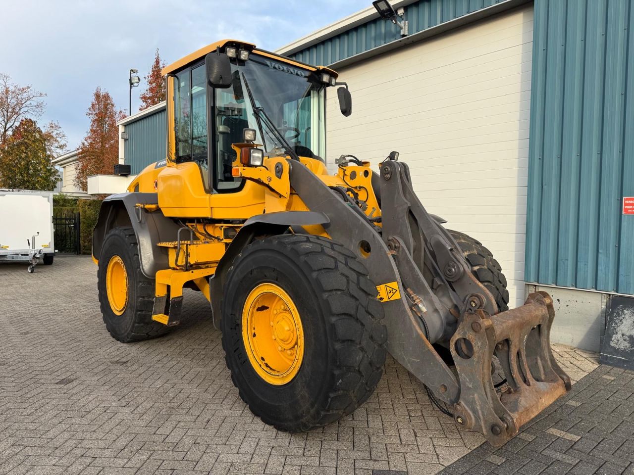 VOLVO L60G ( BJR 2012 )