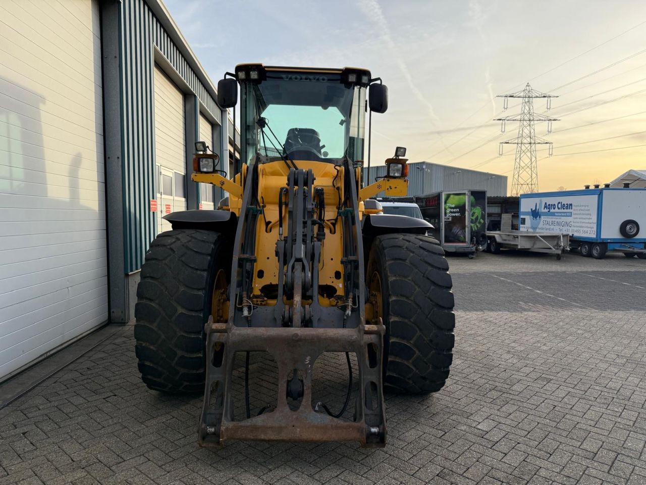 VOLVO L60G ( BJR 2012 )