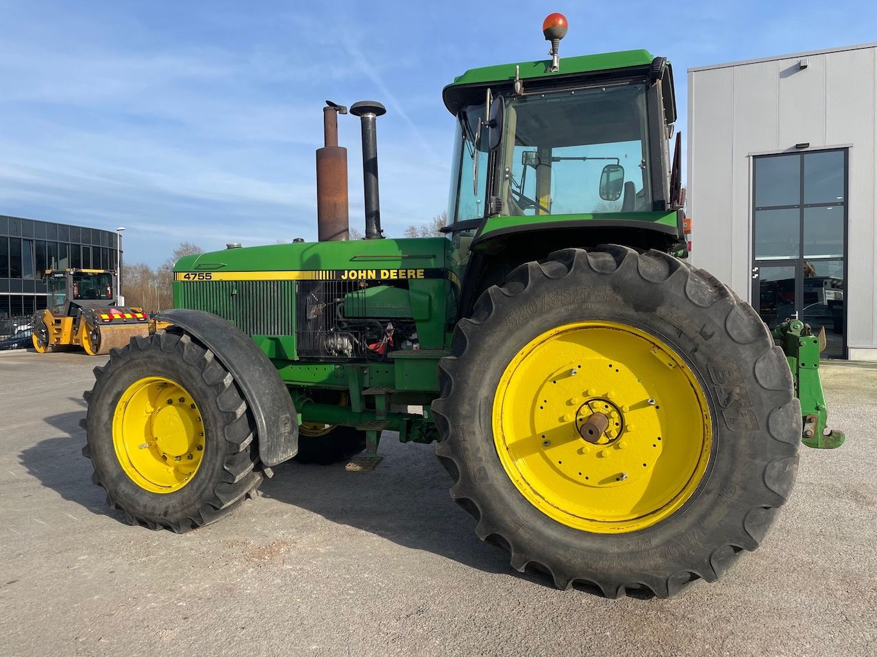 John Deere 4755