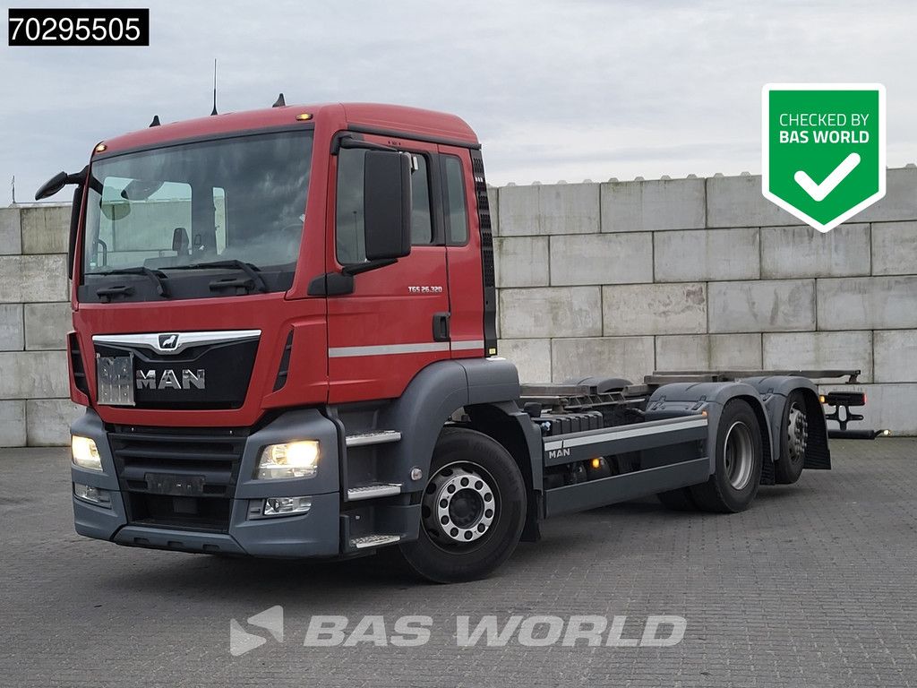 MAN TGS TGS 26.320 6X2 ADR BDF Lift + Steering Axle Euro 6